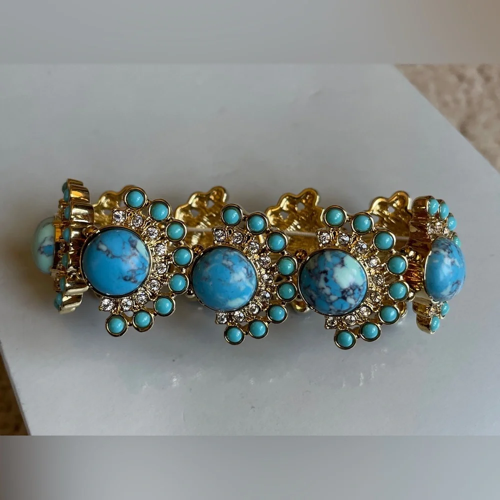 NWOT Loft Turquoise with crystal rhinestones elastic bracelet.